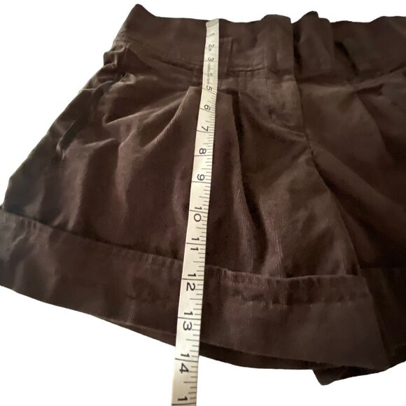 BCBGMaxAzria Size 0  Brown pleated Corduroy Shorts 100% Cotton - Picture 6 of 8